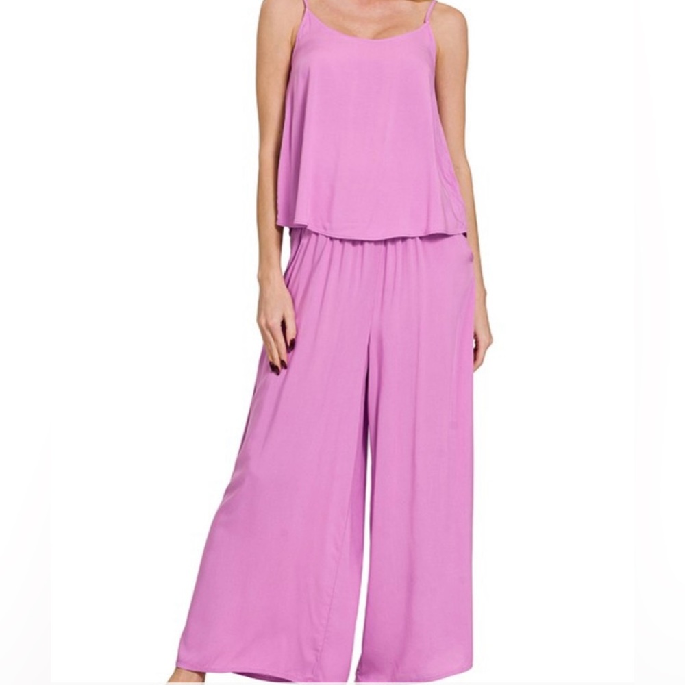 Zenana NWT Women's loungewear 2 piece set. Cami Top with Comfy bottom/pockets